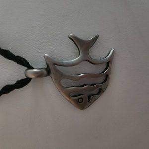 NWOT Adjustable Fish Necklace